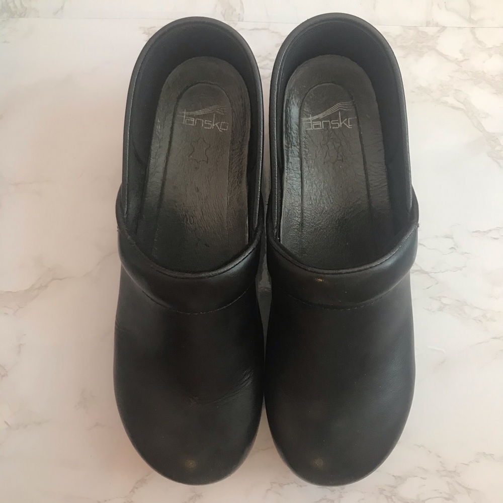 Dansko Pro XP Clogs Black Leather Sz 40